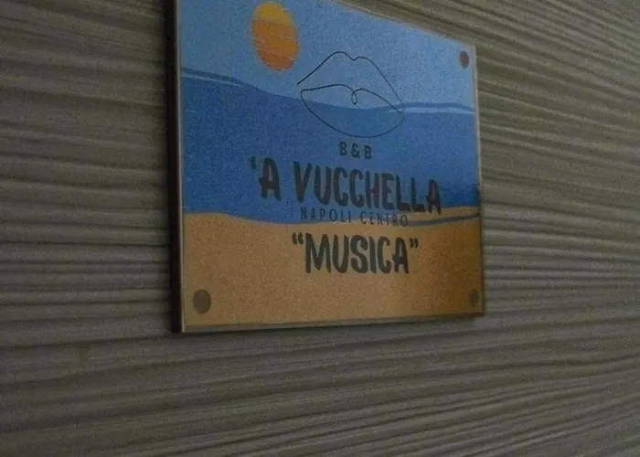 'a Vucchella 나폴리