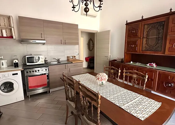 'a Vucchella 3* 나폴리