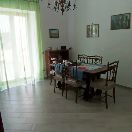 Alojamento de Acomodação e Pequeno-almoço 'a Vucchella 3*
